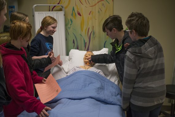 Northwest Technical College Welcomes Local 7th Graders