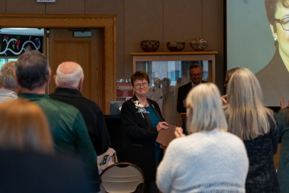 Standing ovation for President Hensrud